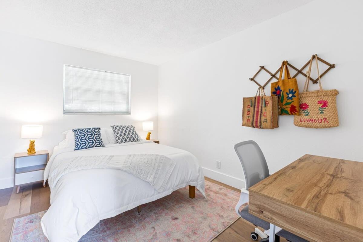 Lovely 2 Bedroom Condo In Sailboat Bend Fort Lauderdale Esterno foto